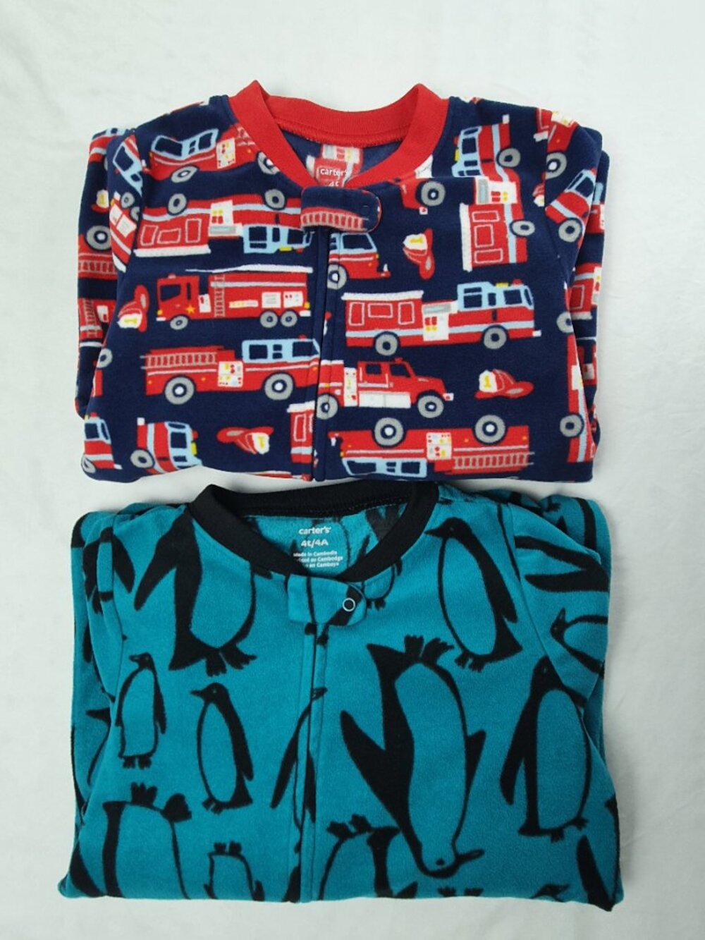 Carter's Fleece Pajamas Set - Size 4T (Firetrucks & Penguins)